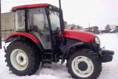 Трактор ЛМЗ-704